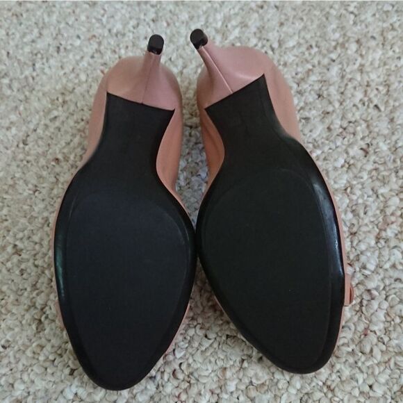 Blush Pink Salvatore Ferragamo Leather Kitten Heel size 6.5 - Picture 9 of 9